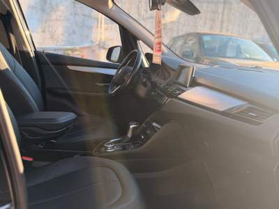 BMW Serie 2 Gran Tourer 218d Cambio Automatico Nero usata Pignataro Maggiore