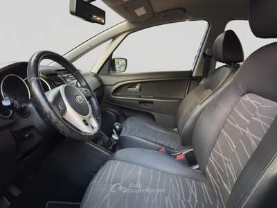 Kia Venga Venga 1.6 CVVT TX Bianco usata Torino