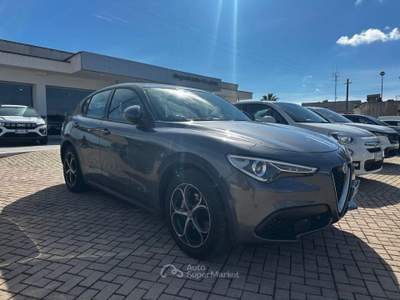 Alfa Romeo Stelvio 2.2 T.diesel 190CV AT8 RWD Exec. Grigio usata Alessano