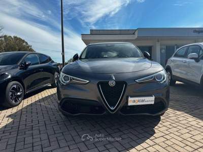 Alfa Romeo Stelvio 2.2 T.diesel 190CV AT8 RWD Exec. Grigio usata Alessano