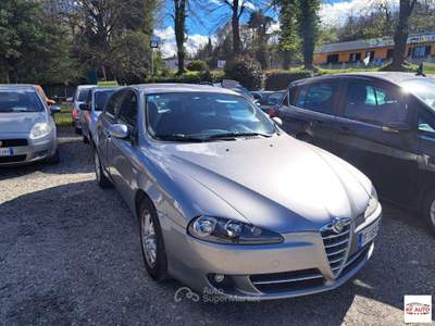 Alfa Romeo 147  5p 1.6 ts 16v Progression 120cv Argento usata Borgo Ticino