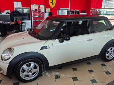 MINI 1.5 Cooper D Hype 5 1.6 16V Cooper D Chili Bianco usata Bisceglie