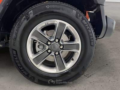 Jeep Wrangler Wrangler Unlimited 2.2 mjt II Sahara auto Arancione usata Milano