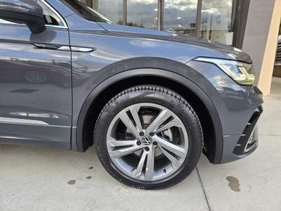 Volkswagen Tiguan SCR DSG R-Line Grigio usata Brusciano