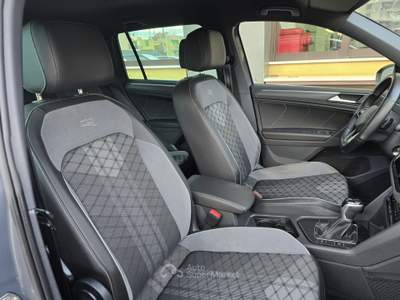 Volkswagen Tiguan SCR DSG R-Line Grigio usata Brusciano