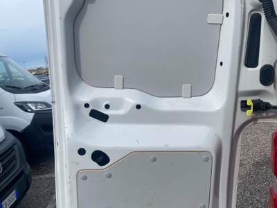 Opel Vivaro 2.0D 145Cv PASSOLUNGO/TN Cargo ENJOY Bianco usata Fiumicino