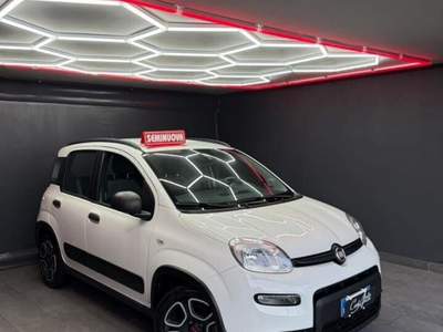 Fiat Panda Hybrid City Cross 29000 KM Bianco usata Teverola
