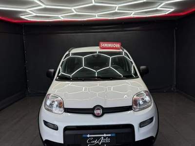 Fiat Panda Hybrid City Cross 29000 KM Bianco usata Teverola