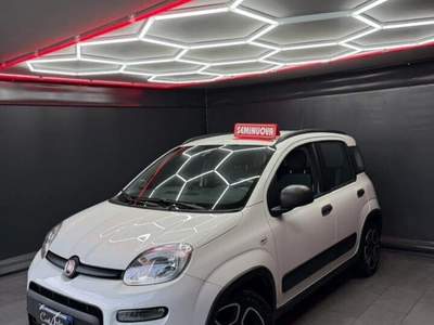 Fiat Panda Hybrid City Cross 29000 KM Bianco usata Teverola