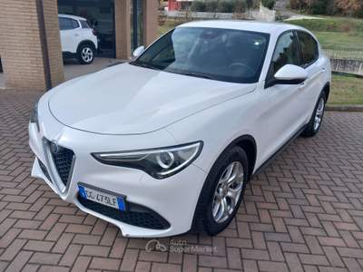 Alfa Romeo Stelvio Stelvio 2.2 t 160 Cv AT8 RWD Business PREZZO REALE Bianco usata Corciano