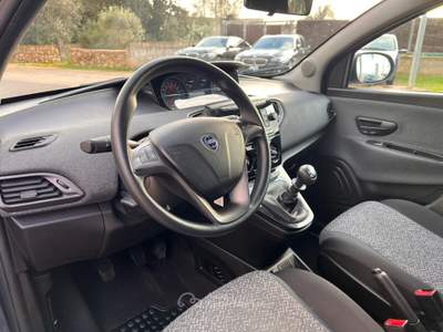 Lancia Ypsilon 5 porte S&S Hybrid Silver Plus Blu/Azzurro usata Sannicola