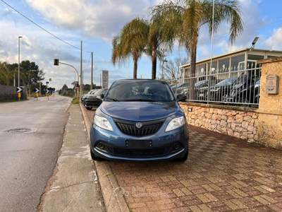 Lancia Ypsilon 5 porte S&S Hybrid Silver Plus Blu/Azzurro usata Sannicola