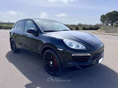Porsche Cayenne 3.0 Diesel 245CV Platinum Edition Nero usata Santeramo in Colle