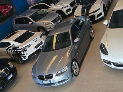 BMW Serie 3 320d Perfetta lavaggio olio cambio appena fatto usata Rimini