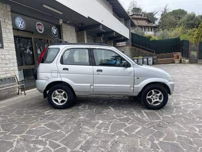 Daihatsu Terios 16V cat 4WD SX NEO PATENTATI Argento usata Perugia