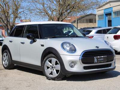 MINI Clubman 1.5 Cooper D Baker Street 5 porte Grigio usata Città di Castello