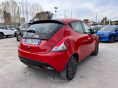 Lancia Ypsilon 1.0 firefly hybrid gold s Rosso usata Anzio