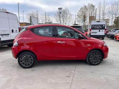 Lancia Ypsilon 1.0 firefly hybrid gold s Rosso usata Anzio