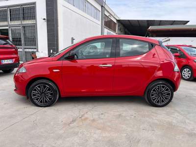 Lancia Ypsilon 1.0 firefly hybrid gold s Rosso usata Anzio