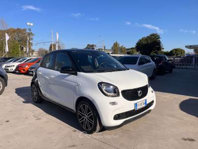 Smart ForFour Forfour 0.9 t Passion 90cv twinamic my18 Bianco usata Anzio