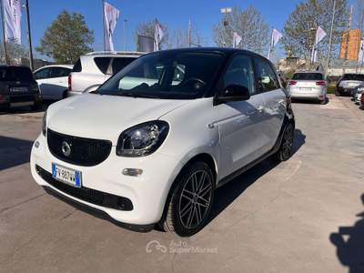 Smart ForFour Forfour 0.9 t Passion 90cv twinamic my18 Bianco usata Anzio