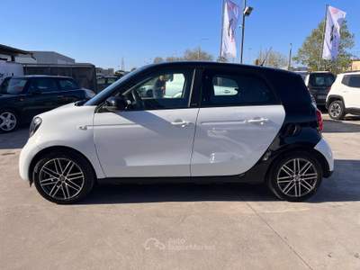 Smart ForFour Forfour 0.9 t Passion 90cv twinamic my18 Bianco usata Anzio