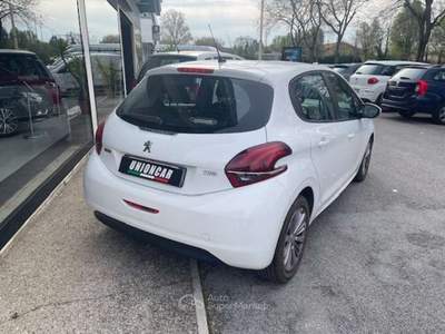 Peugeot 208 208 I 2015 5p 1.5 bluehdi Active Bianco usata Mirano