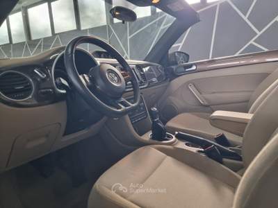 Volkswagen Maggiolino Neopatentati Cabrio Beige usata larciano