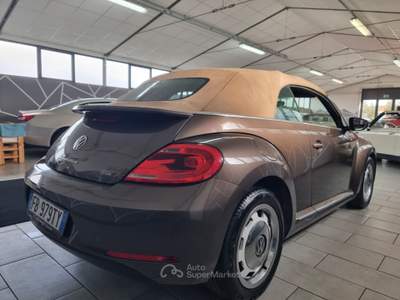 Volkswagen Maggiolino Neopatentati Cabrio Beige usata larciano
