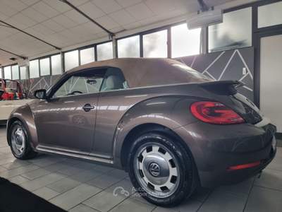 Volkswagen Maggiolino Neopatentati Cabrio Beige usata larciano