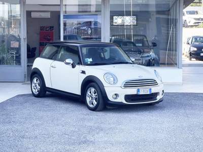 MINI 1.5 Cooper D Hype 5 1.6 Benzina 75CV E6 Neo - 2013 Beige usata Roma