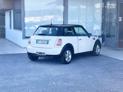 MINI 1.5 Cooper D Hype 5 1.6 Benzina 75CV E6 Neo - 2013 Beige usata Roma