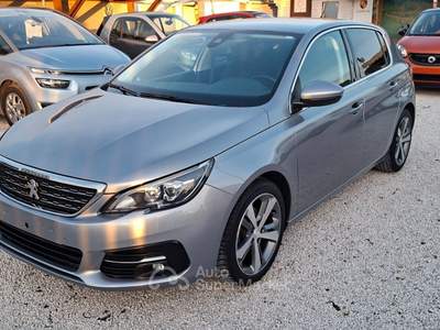 Peugeot 308 1.2 e THP Allure Grigio usata Roma