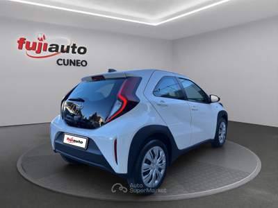 Toyota Aygo X Aygo X 1.0 Active 72cv Bianco usata Cuneo
