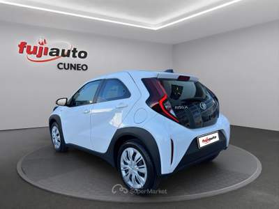 Toyota Aygo X Aygo X 1.0 Active 72cv Bianco usata Cuneo