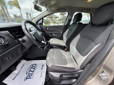 Renault Captur 1.5 dCi 90 CV Start&Stop Energy R-Link Grigio usata Mesagne