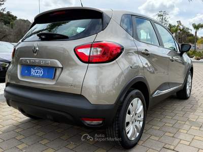 Renault Captur 1.5 dCi 90 CV Start&Stop Energy R-Link Grigio usata Mesagne