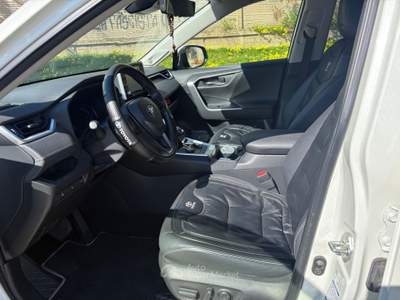 Toyota RAV4 Toyota RAV4 2.5 VVT-i HEV Lounge #10133 Bianco usata Cagliari