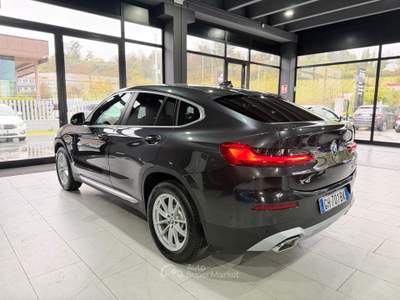 BMW X4 BMW X4 20d Xdrive MHEV 48V usata Teramo