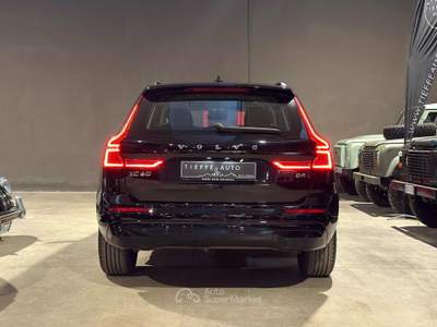 Volvo XC60 B4 (d) Geartronic Momentum Pro Nero usata Bologna