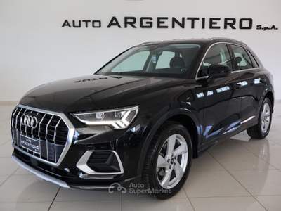 Audi Q3 35 2.0 tdi Business Advanced s-tronic Rosso usata Ceglie Messapica
