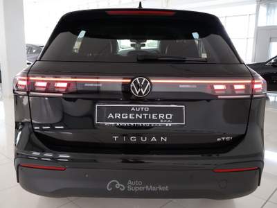 Volkswagen Tiguan 1.5 etsi Edition Plus 130cv dsg Nero usata Ceglie Messapica