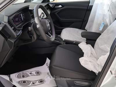 Audi A1 30 1.0 tfsi Identity Contrast 116cv s tronic Argento usata Ceglie Messapica