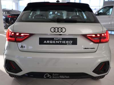 Audi A1 30 1.0 tfsi Identity Contrast 116cv s tronic Argento usata Ceglie Messapica