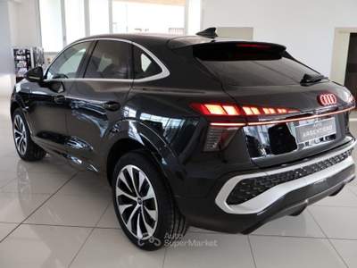 Audi Q3 SPB TDI 110 kW S tronic S Line edition Rosso usata Ceglie Messapica