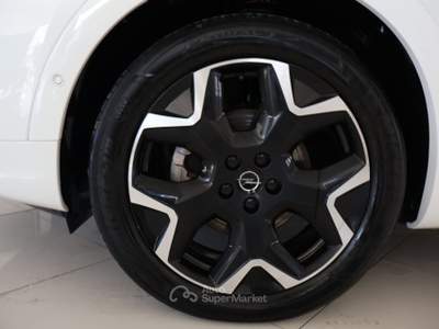 Opel Grandland 1.5 diesel Ecotec aut. Ultimate 130cv led navi Bianco usata Ceglie Messapica