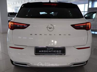 Opel Grandland 1.5 diesel Ecotec aut. Ultimate 130cv led navi Bianco usata Ceglie Messapica