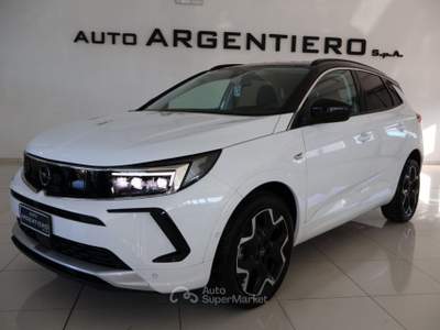 Opel Grandland 1.5 diesel Ecotec aut. Ultimate 130cv led navi Bianco usata Ceglie Messapica