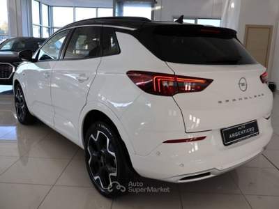Opel Grandland 1.5 diesel Ecotec aut. Ultimate 130cv led navi Bianco usata Ceglie Messapica