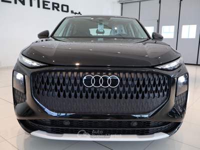 Audi Q3 2.0 tdi Business Advanced 150cv s-tronic Rosso usata Ceglie Messapica